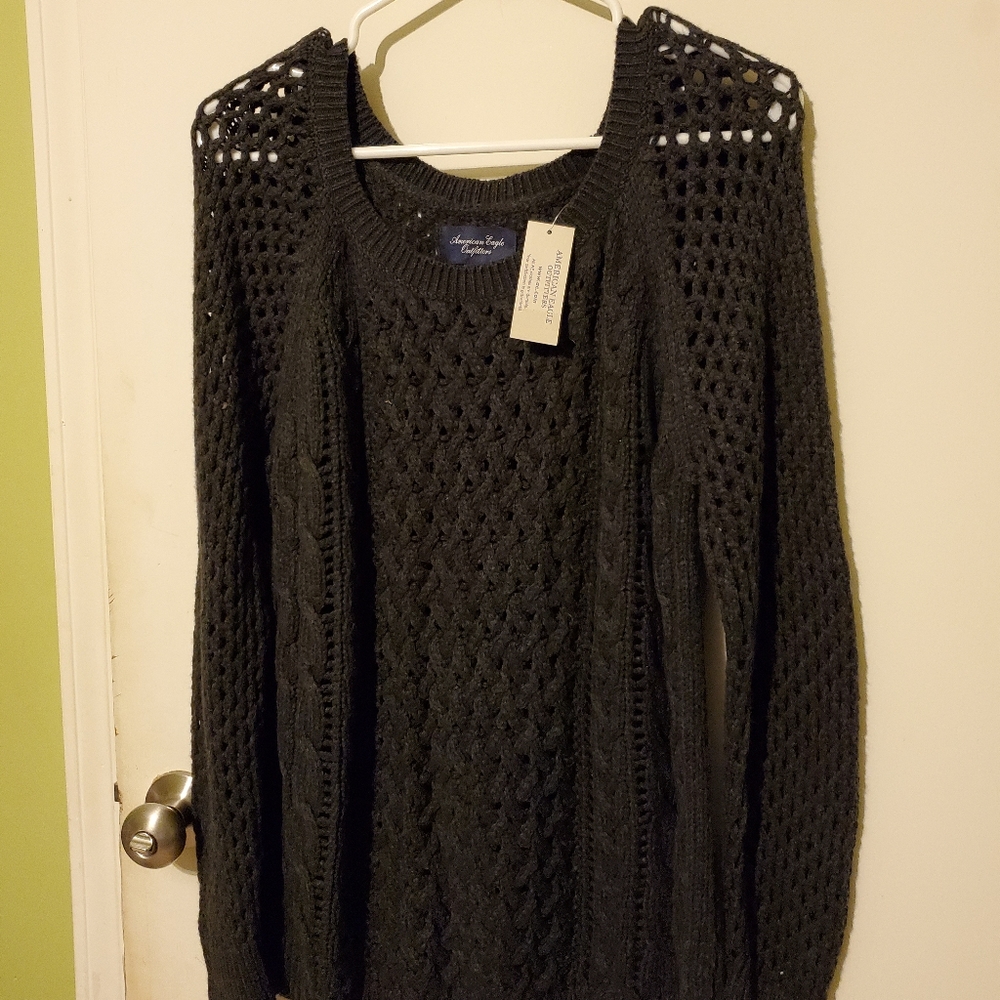 American Eagle Women's Sweater